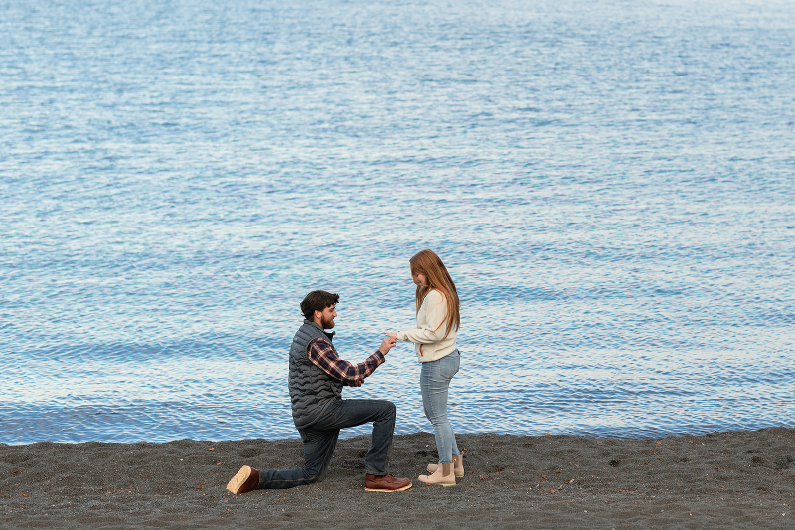 Duluth Minnesota has some many place to propose. Exciting Black Sand Beach Proposal. These two were looking for a place with a bit of a hike for their proposal. Get off the beaten path, away from the tourists for a private and intimate experience.